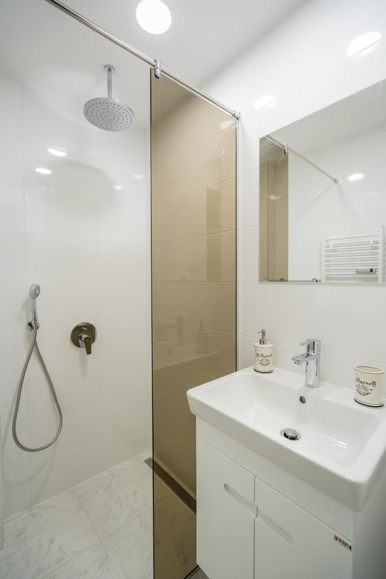 Διαμέρισμα Location New & Spacious 3 Bdr Medical Academy Σόφια