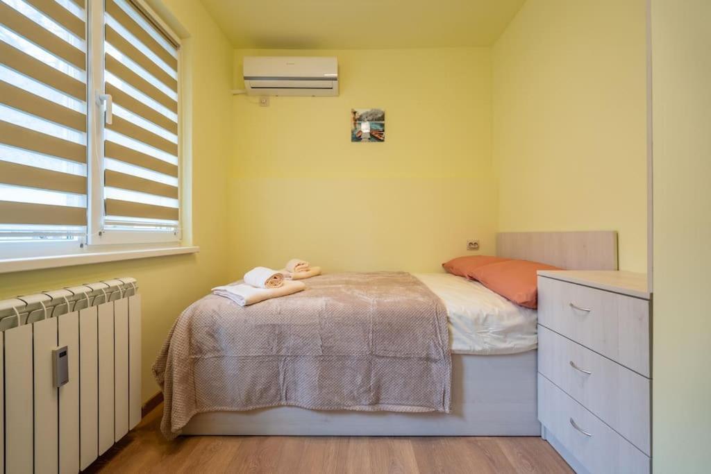 Διαμέρισμα Location New & Spacious 3 Bdr Medical Academy *